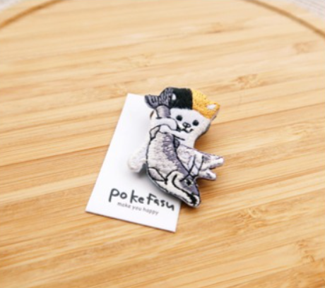 Cat Catching Fish - Pokefasu Animal Pin from Japan - MeowMeowRepublic